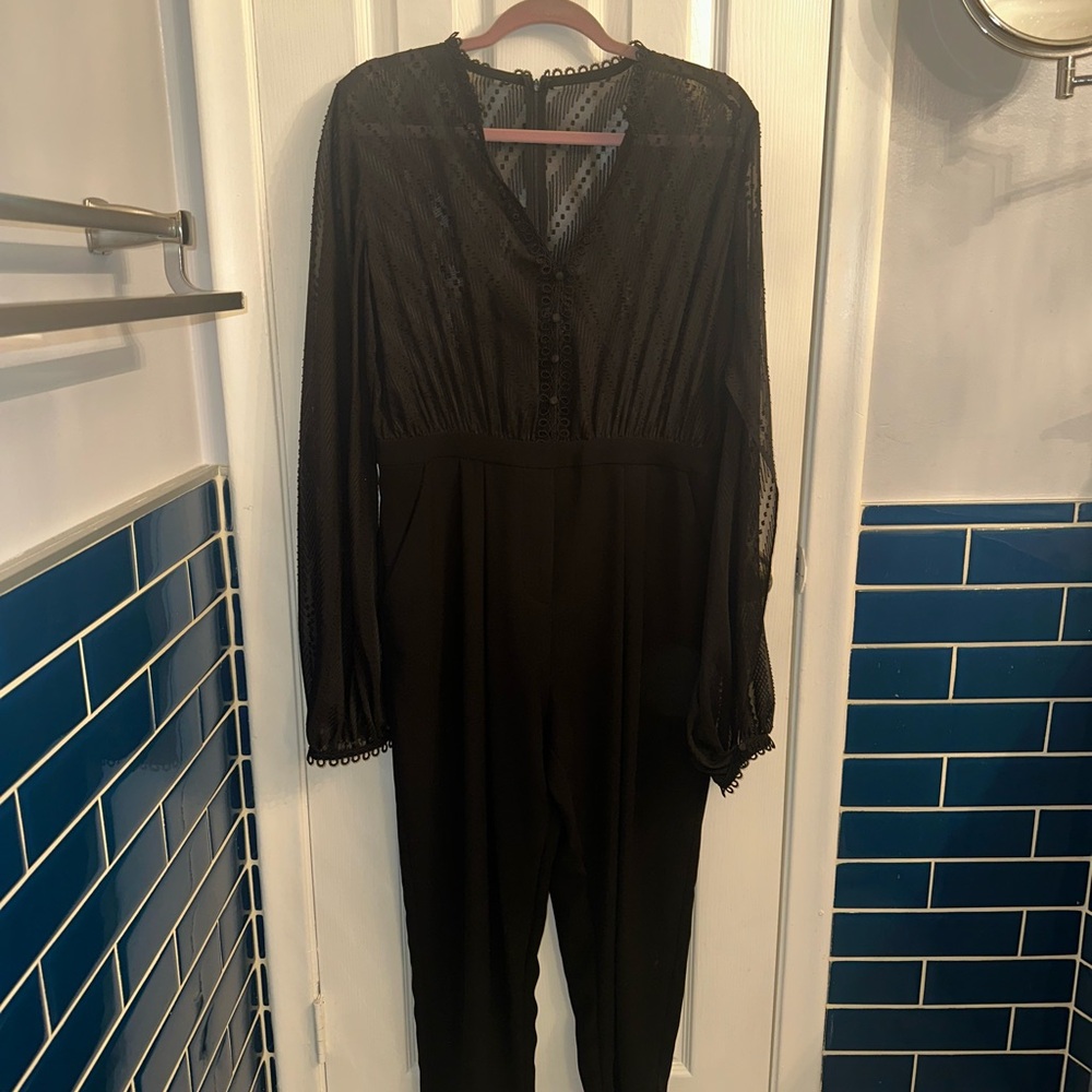 Three Floor Black Long Sleeve Jumpsuit